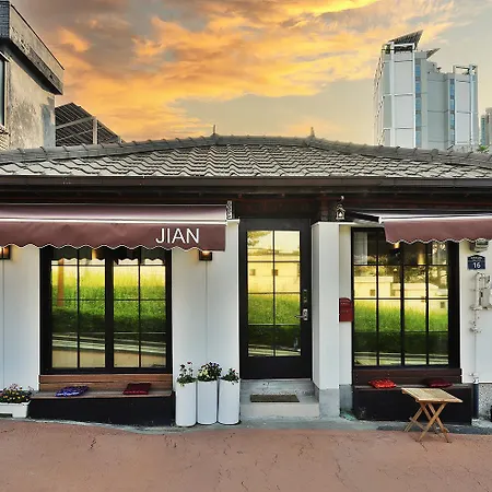 Jian Hanok