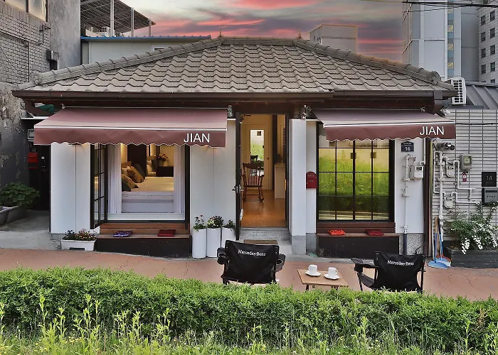 Gasthuis Jian Hanok 4*